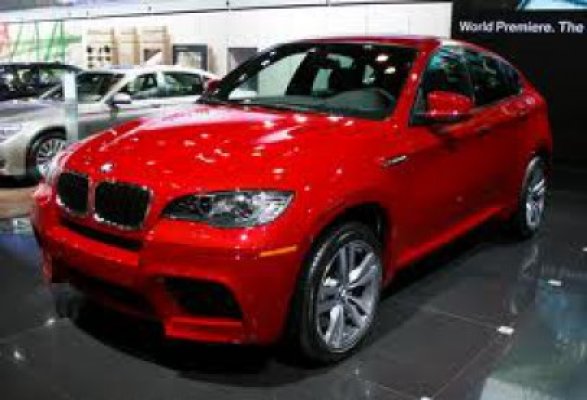 BMW X6 M, cel mai puternic automobil de la SAB 2013